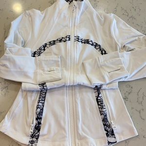 Lululemon Women’s jacket